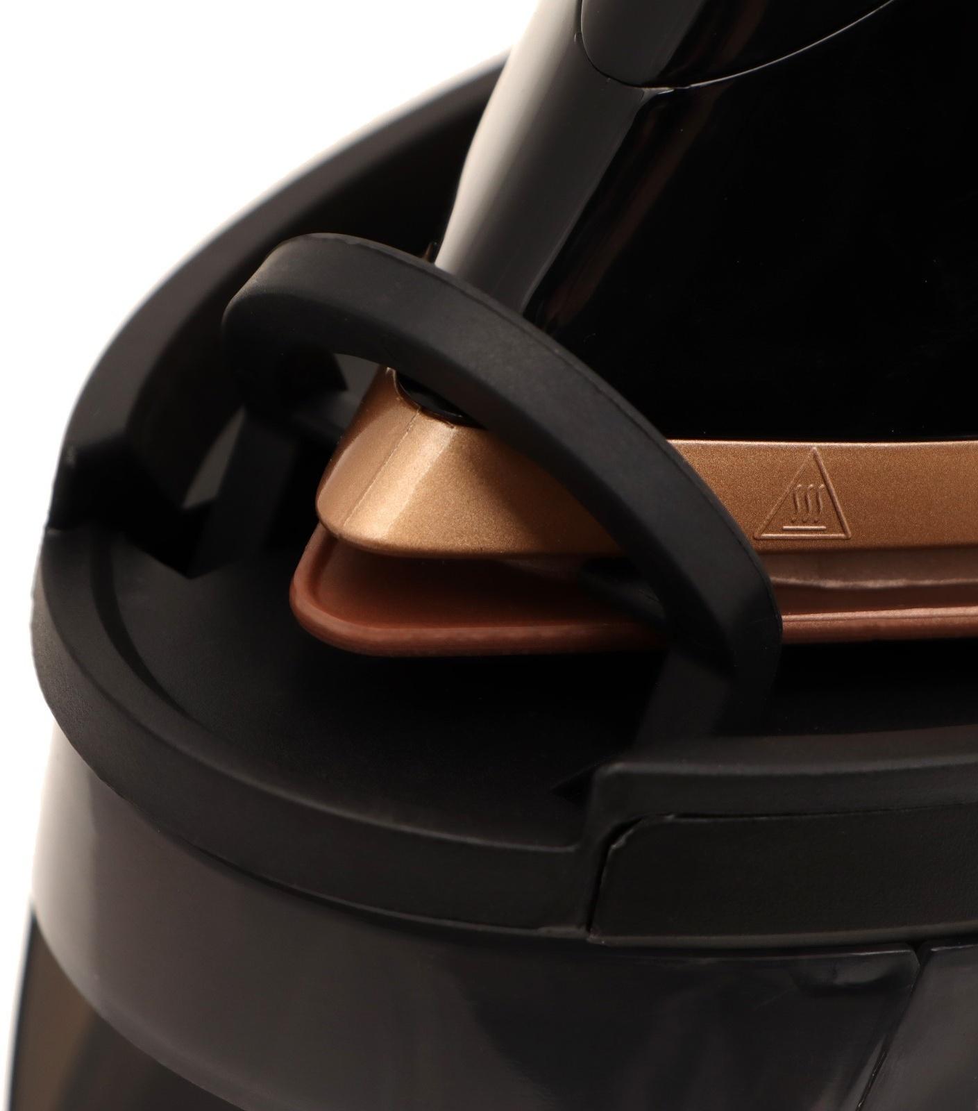 Парогенератор Sakura SA-3065CBK, 2400 Вт, керам. подошва, 1.1 л, 130г/мин, чёрно-золотой