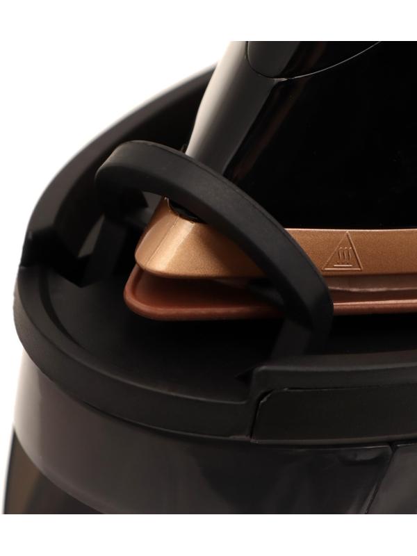 Парогенератор Sakura SA-3065CBK, 2400 Вт, керам. подошва, 1.1 л, 130г/мин, чёрно-золотой