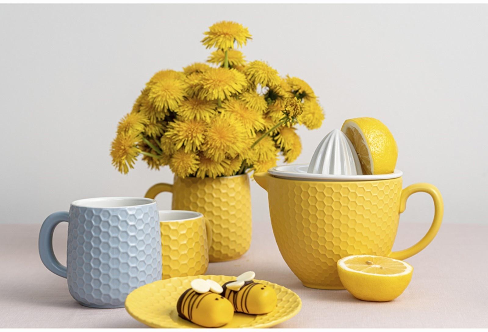 Соковыжималка для цитрусовых Liberty Jones Marshmallow, 900 мл, цвет лимонный