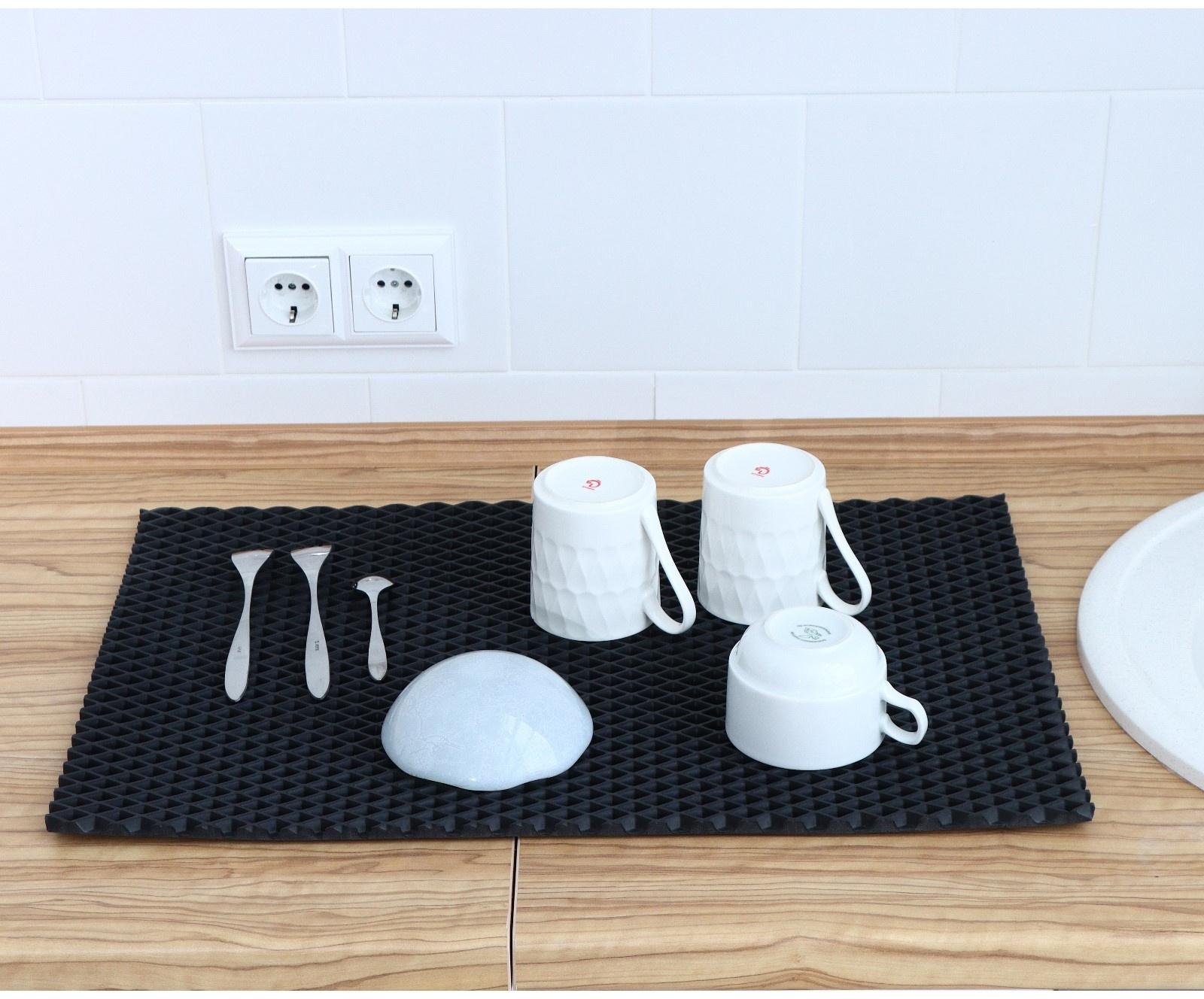 Коврик для сушки посуды EVA, 40×60 см, ячейки ромб, цвет чёрный