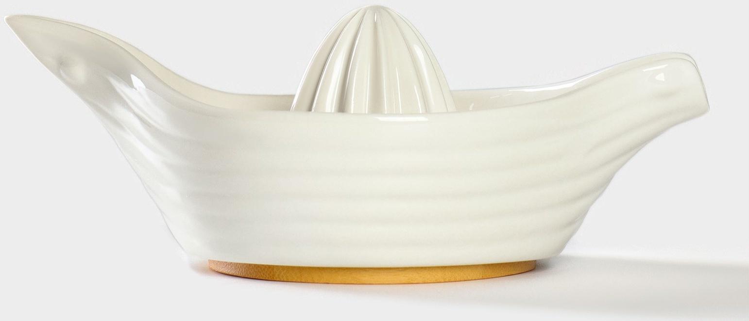 Соковыжималка фарфоровая на подставке из бамбука BellaTenero, 19×12×7,5 см, цвет белый