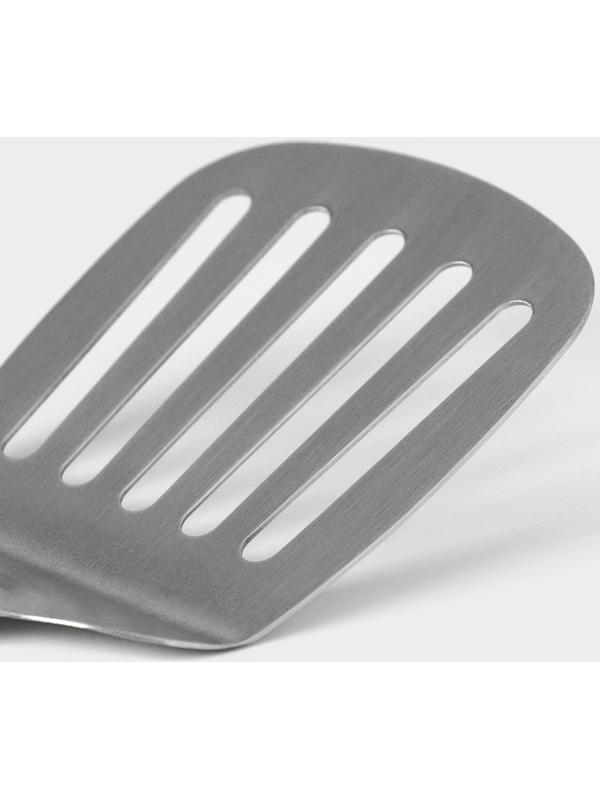 Лопатка перфорированная Magistro 38х8 см, Luxe, цвет серебряный