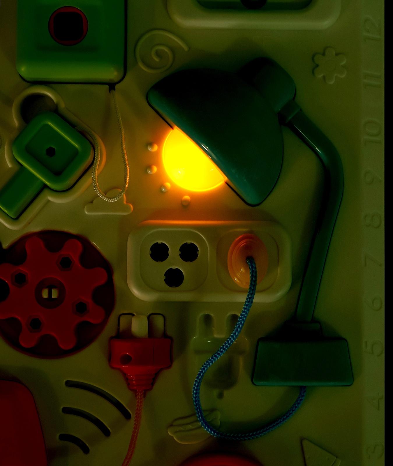 Развивающий бизиборд «Умный малыш», звуковые эффекты, работает от батареек