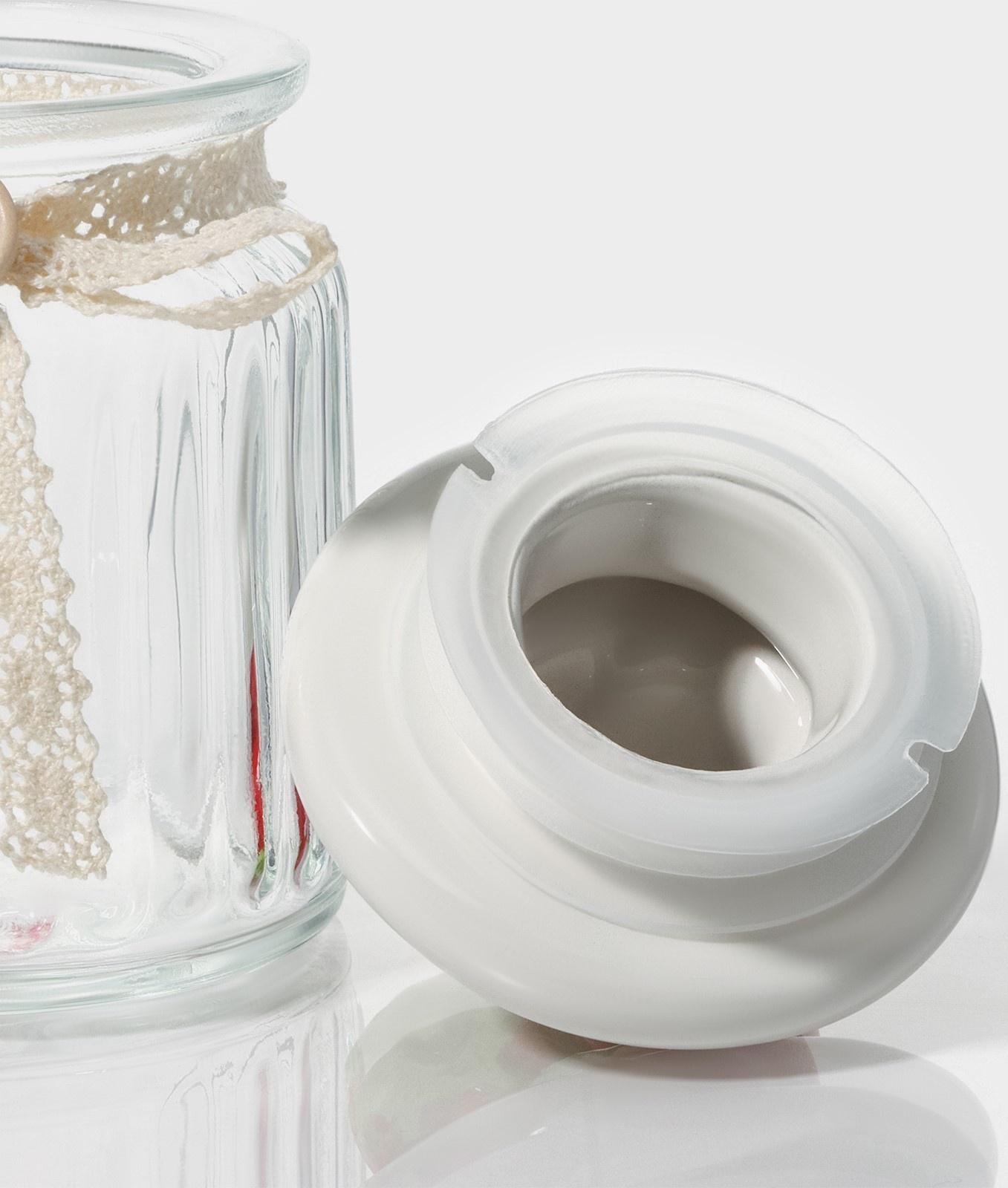 Банка стеклянная для сыпучих продуктов с керамической крышкой Доляна «Клубника», 250 мл, 8×13 см