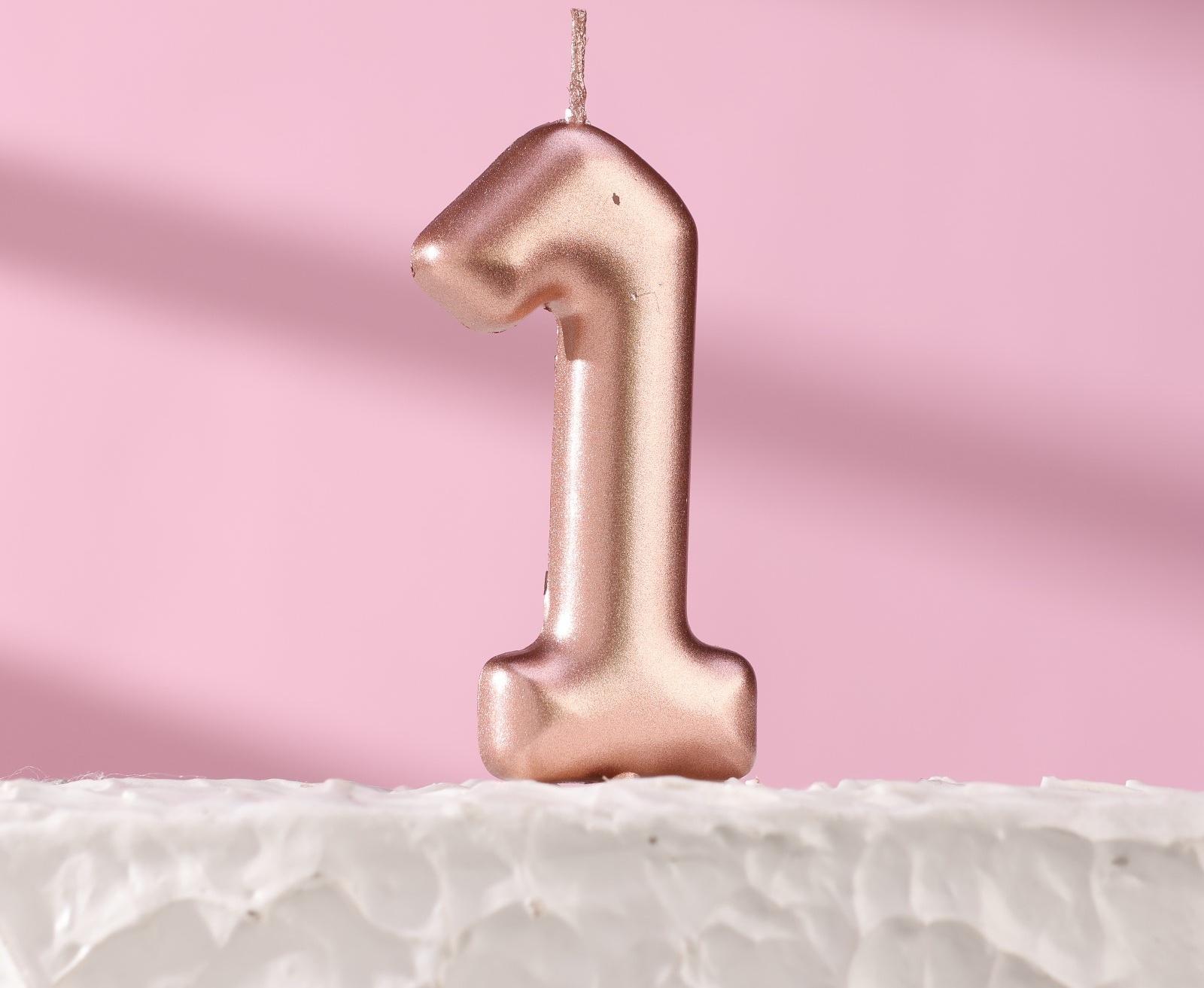 Свеча в торт 