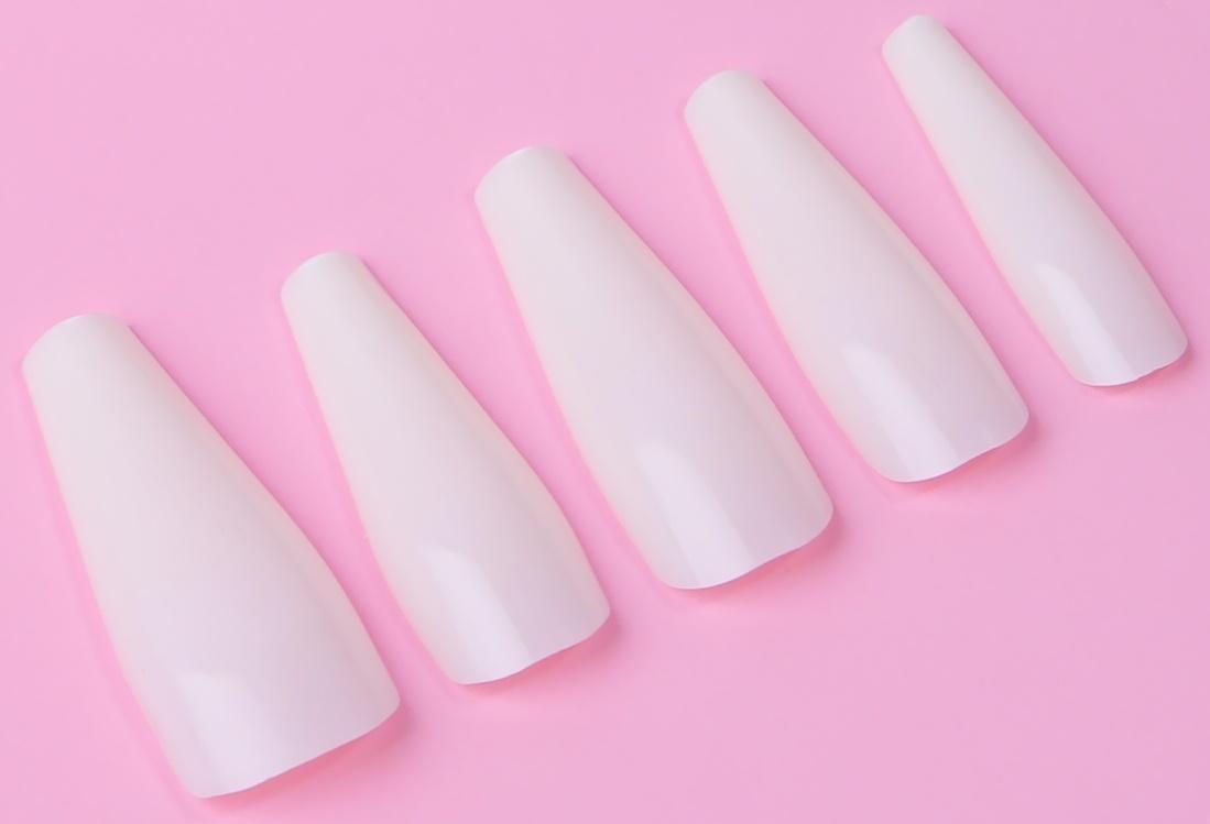 Накладные ногти, 100 шт, форма балерина, в контейнере, молочный