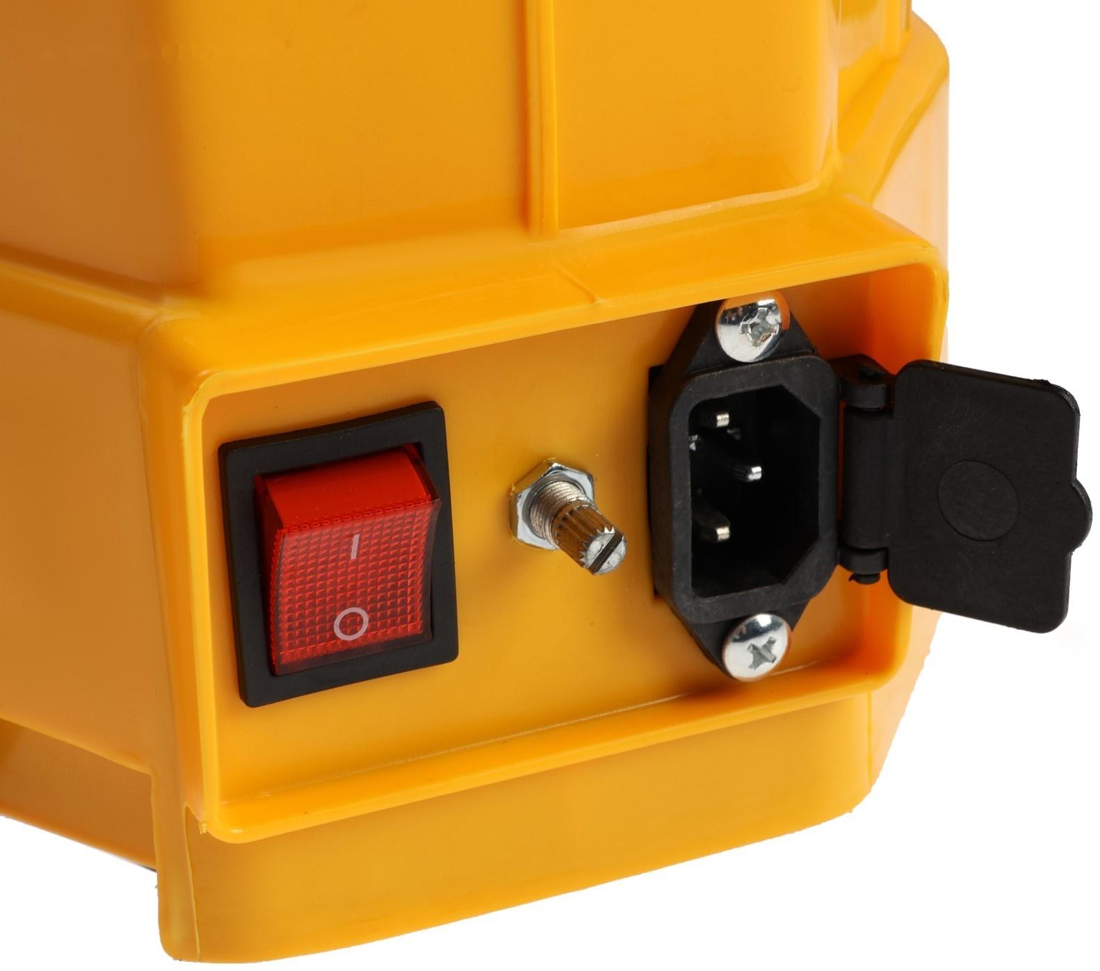 Опрыскиватель аккумуляторный Denzel D-12LA, 12 В, 8 Ач, 12 л, штанга 470-820 мм, до 5 часов