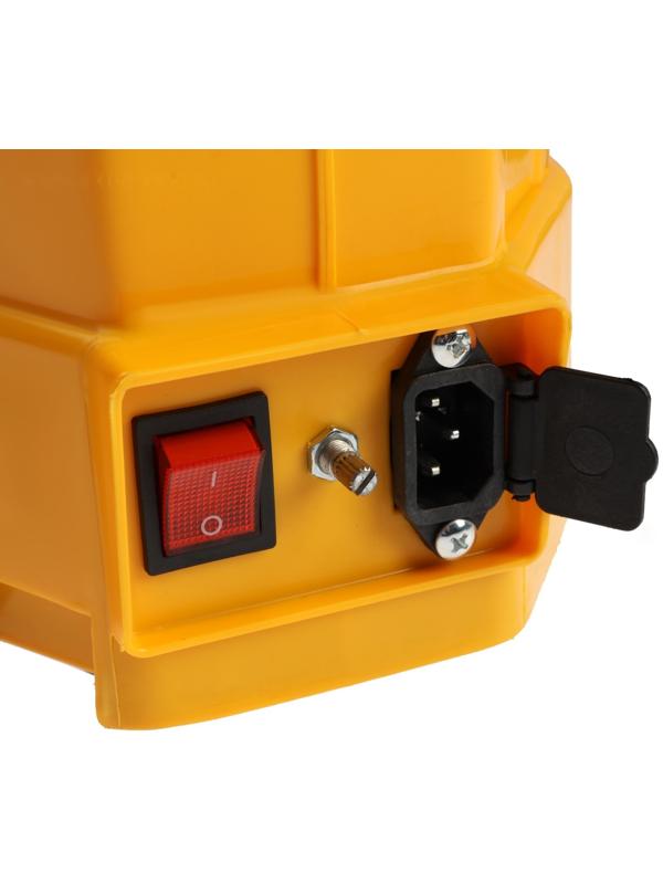 Опрыскиватель аккумуляторный Denzel D-12LA, 12 В, 8 Ач, 12 л, штанга 470-820 мм, до 5 часов