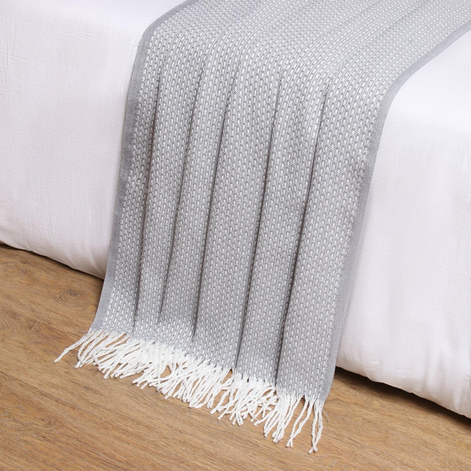 Плед Валенсия 140х200см, 155S/MARE, бел/кастор, хл 50%, пэ 30%, пан 20%