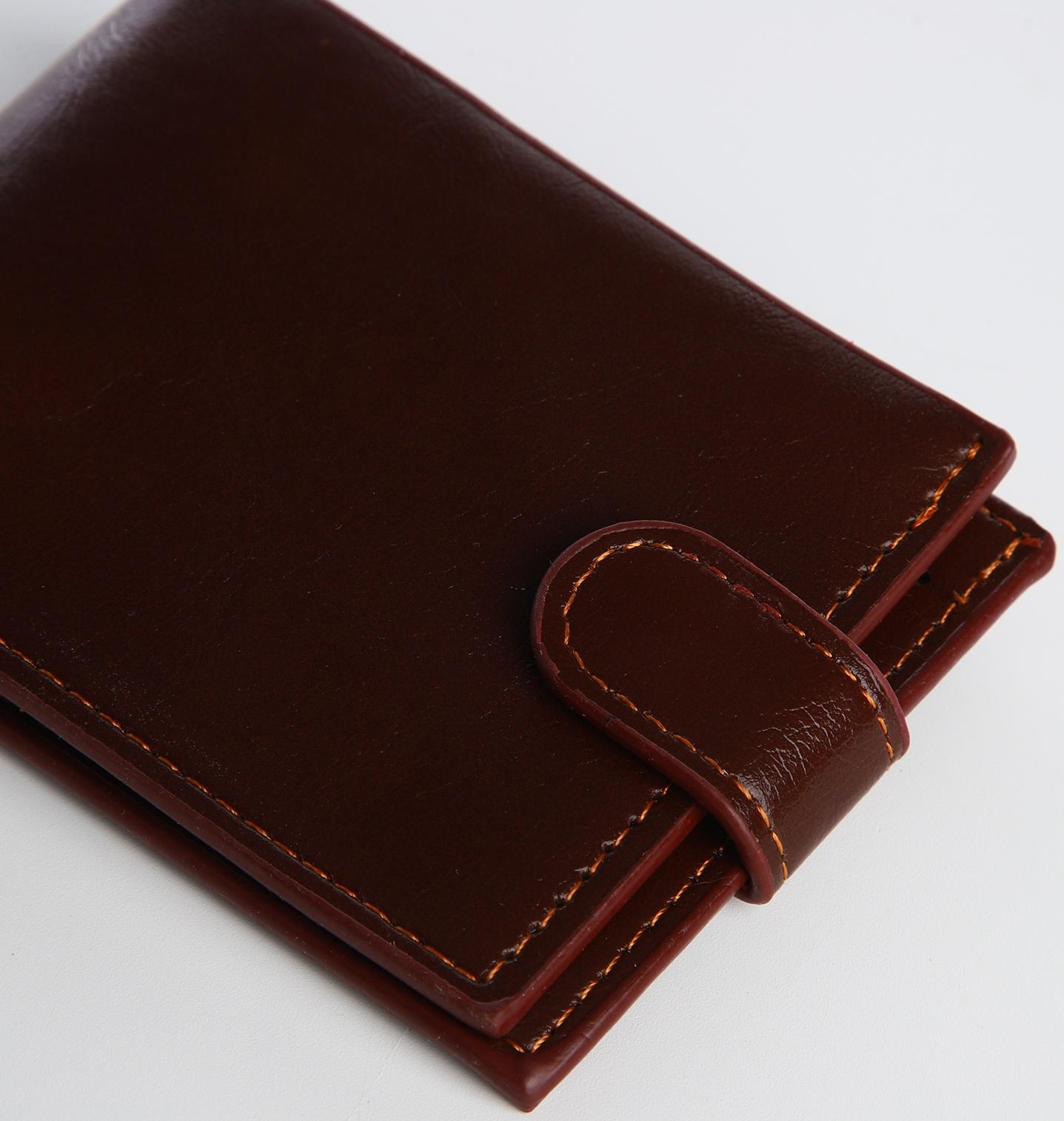 Портмоне на кнопке, цвет коричневый