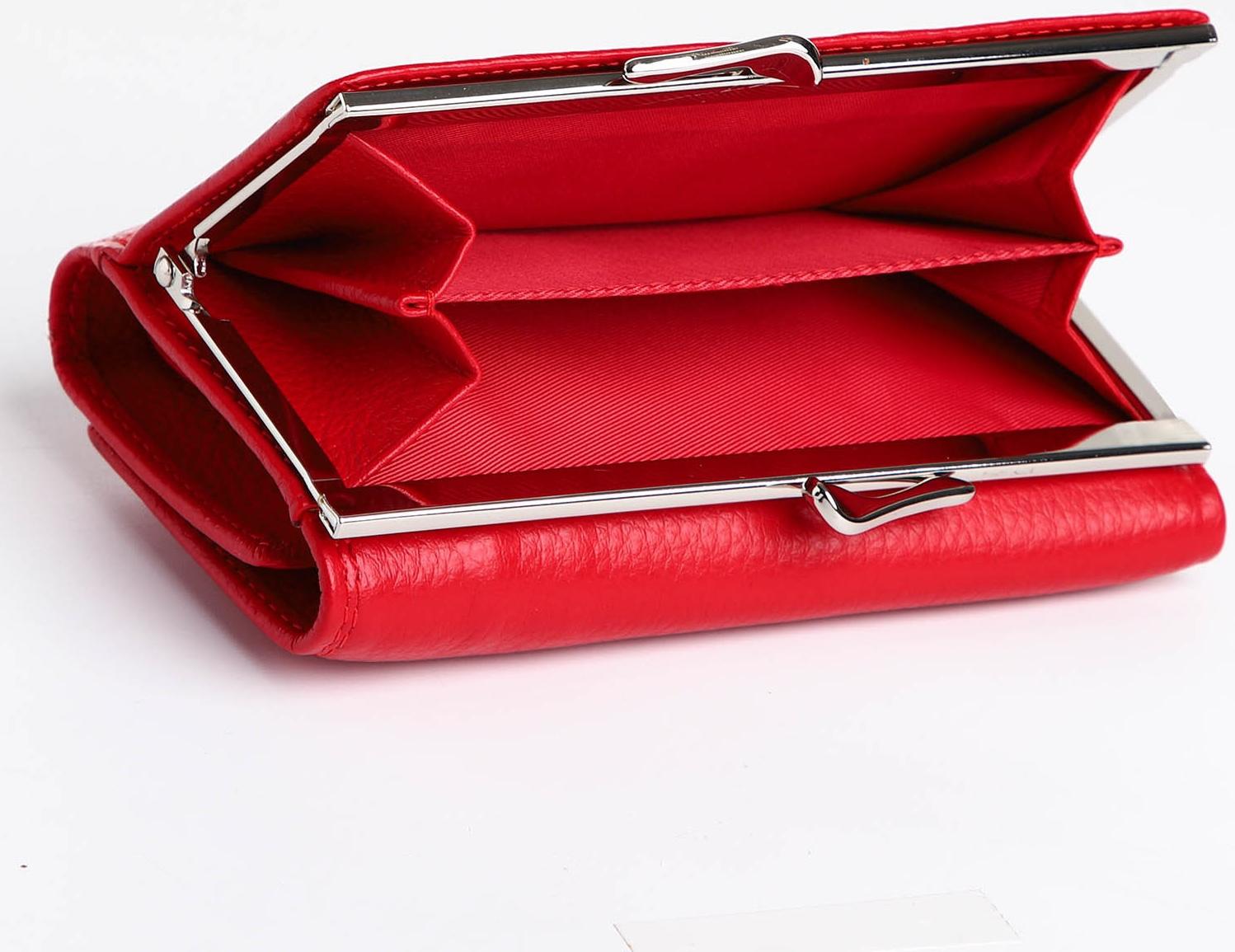 Кошелёк на кнопке, цвет красный