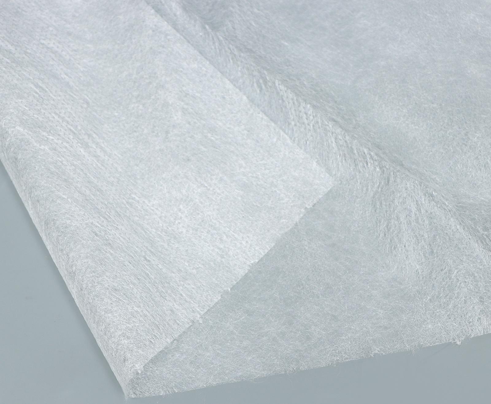 Простыни одноразовые в рулоне UNITЕ 70*200 