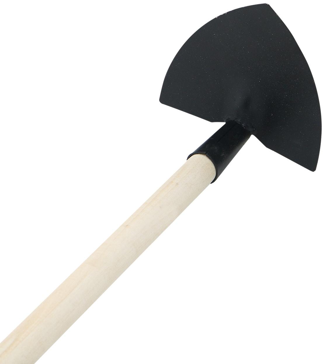 Мотыга остроносая, стальная, с деревянным черенком