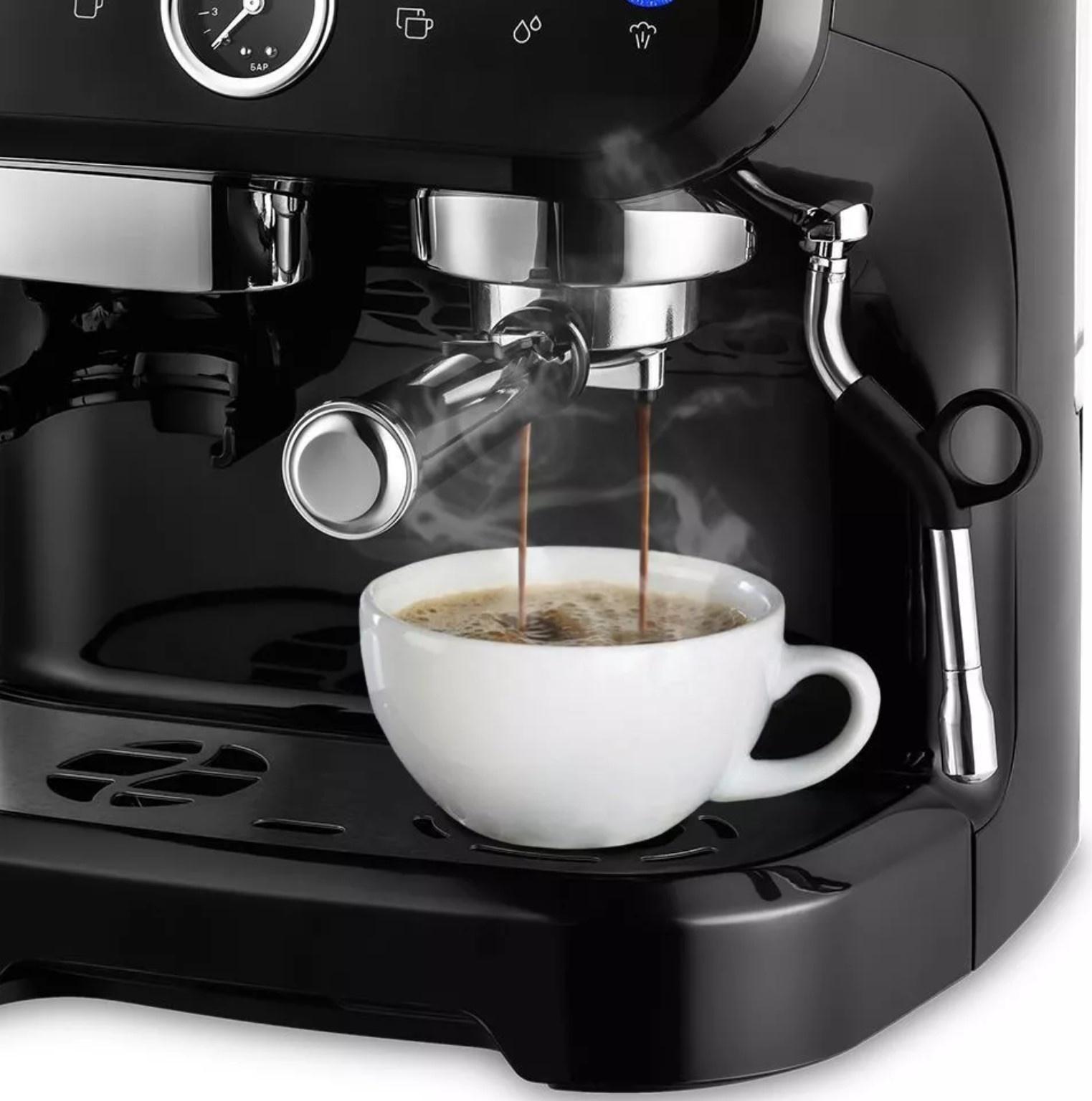 Кофемашина Kitfort КТ-7108, 1560 Вт, 2 л, чёрная