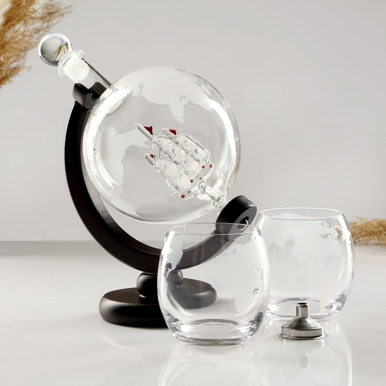 Мини-Бар Путешествия, на 2 персоны, штоф - 1000 мл, бокалы - 340 мл