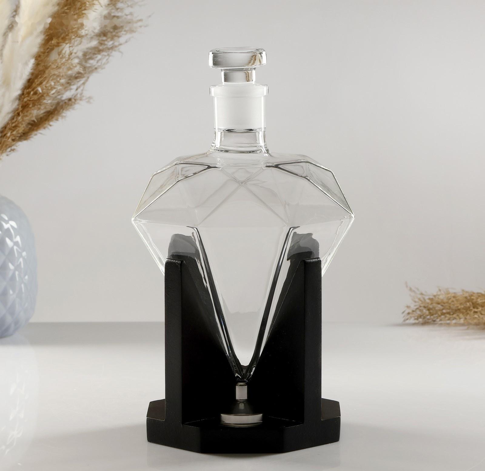 Штоф Рубин, на подставке, 850 мл