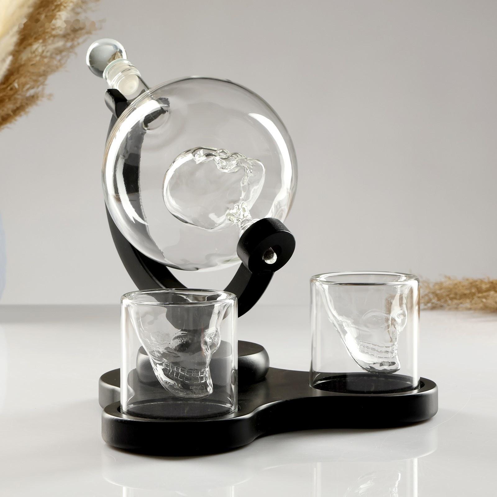 Мини-Бар Череп, на подставке, на 2 персоны, штоф - 850 мл, бокалы - 80 мл