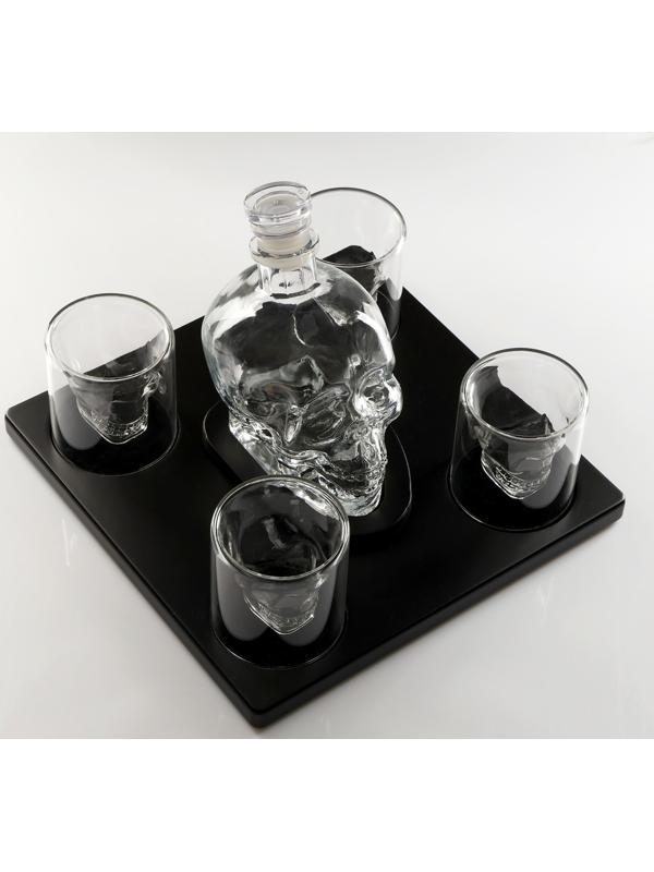 Мини-Бар Череп, на подставке, на 4 персоны, штоф - 750 мл, бокалы - 130 мл