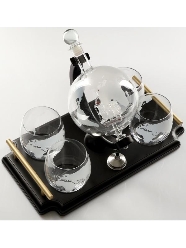 Мини-Бар Путешествия, на подносе, на 4 персоны, штоф - 930 мл, бокалы - 300 мл