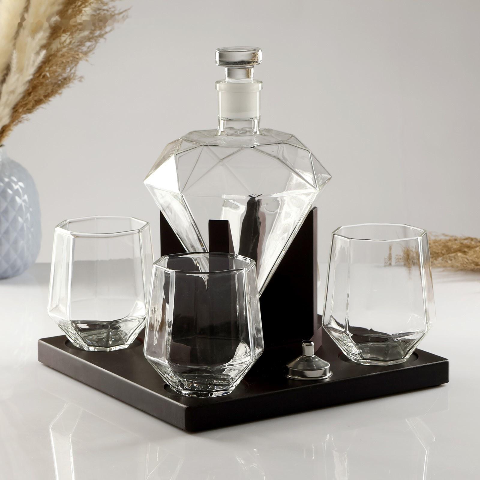 Мини-Бар Рубин, на подставке, на 4 персоны, штоф - 880 мл, бокалы - 200 мл