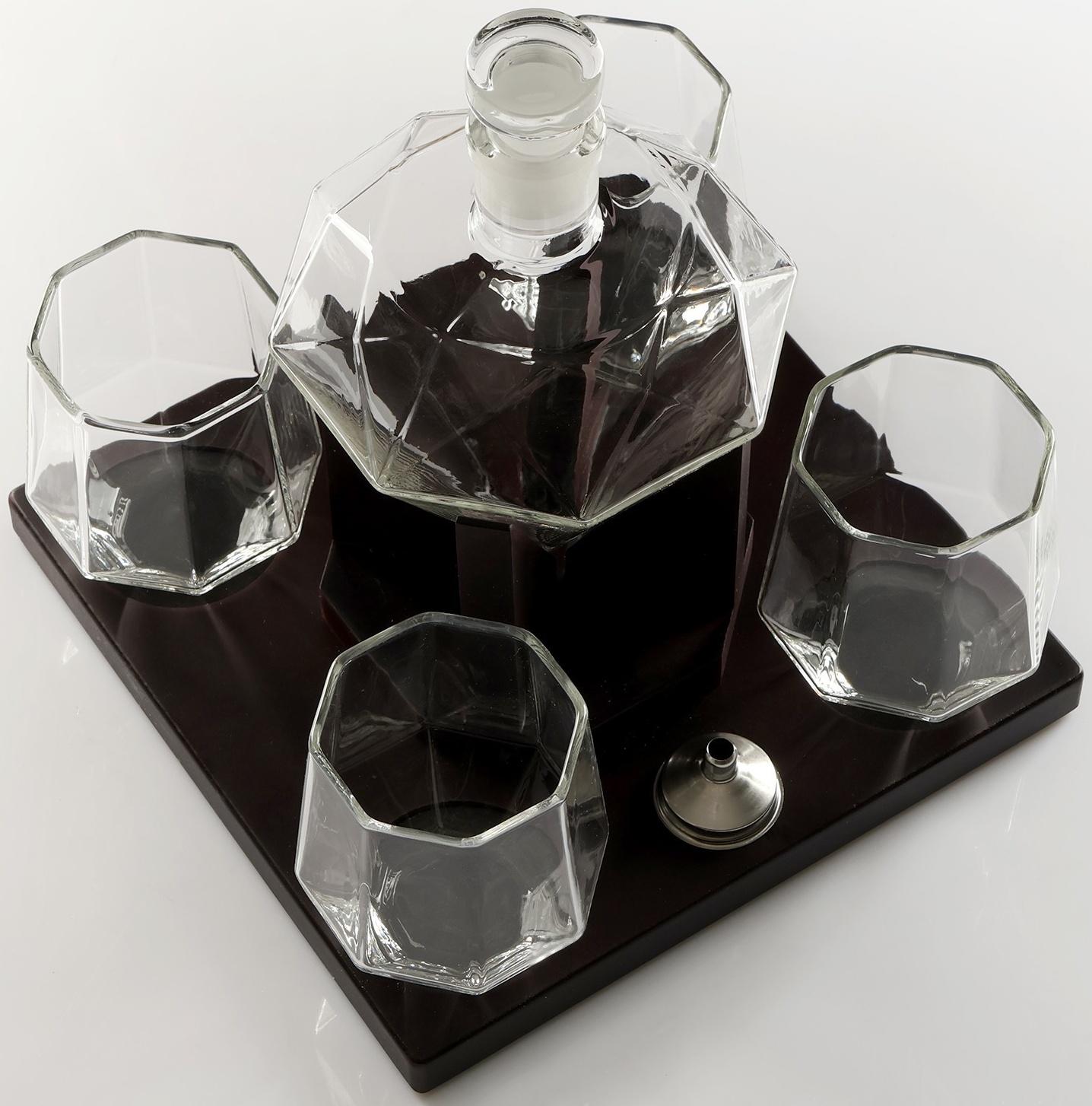 Мини-Бар Рубин, на подставке, на 4 персоны, штоф - 880 мл, бокалы - 200 мл