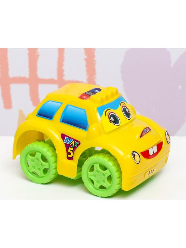 Машина пластмассовая 