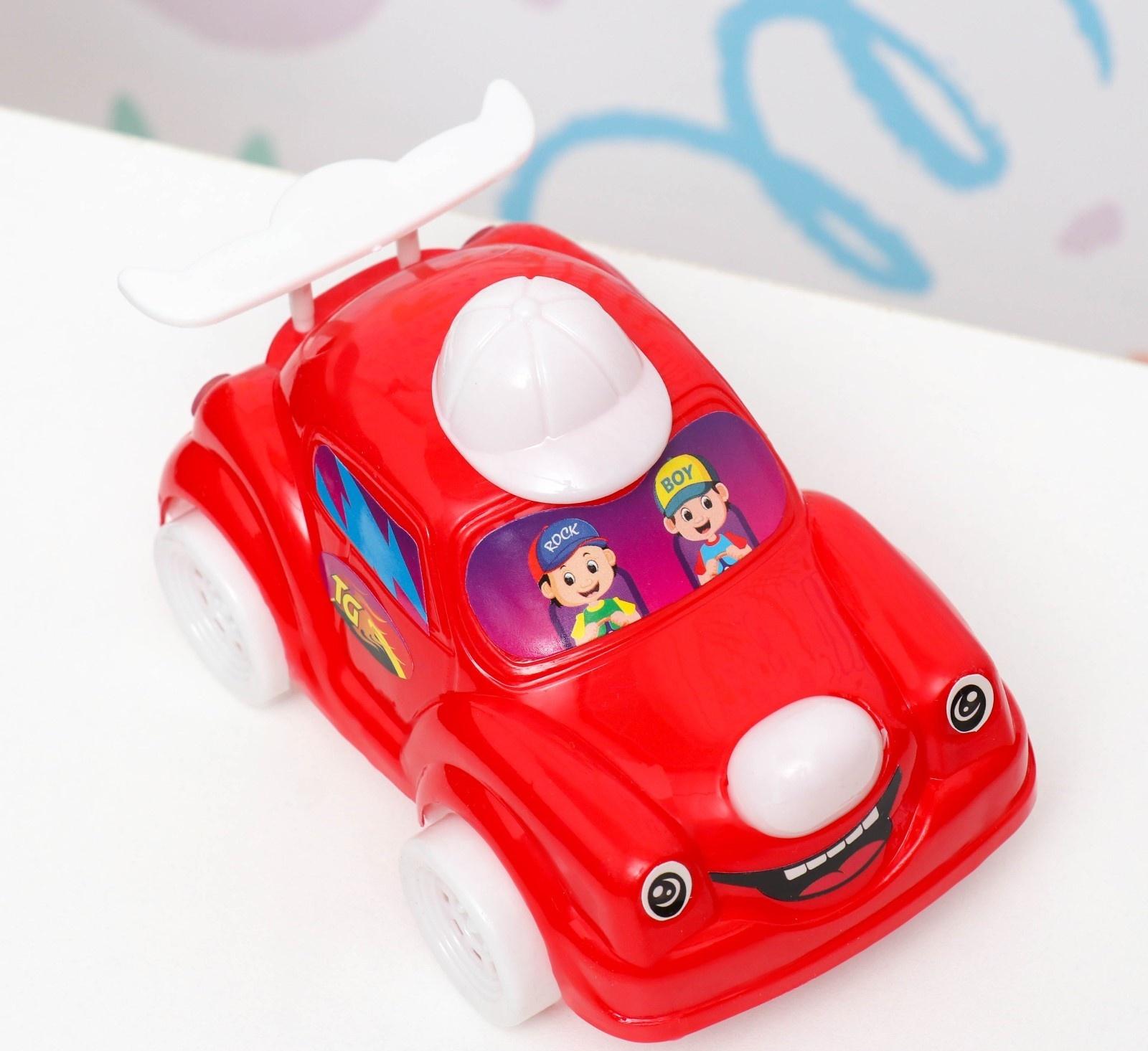 Машина пластмассовая 