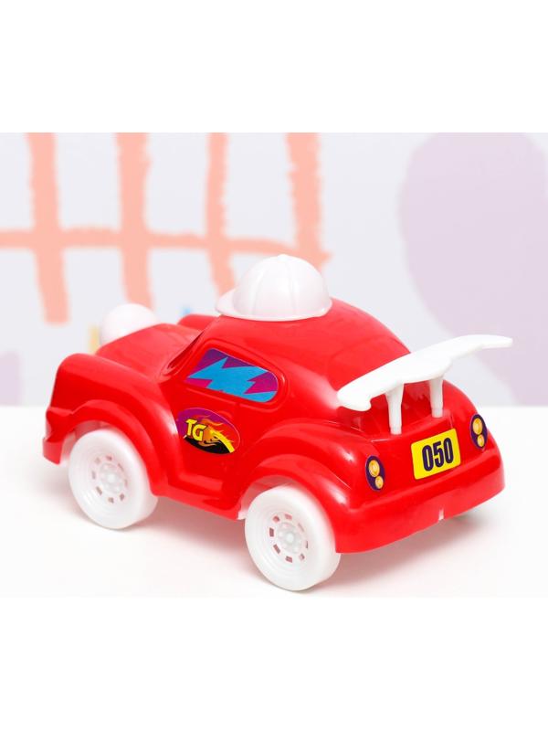 Машина пластмассовая 