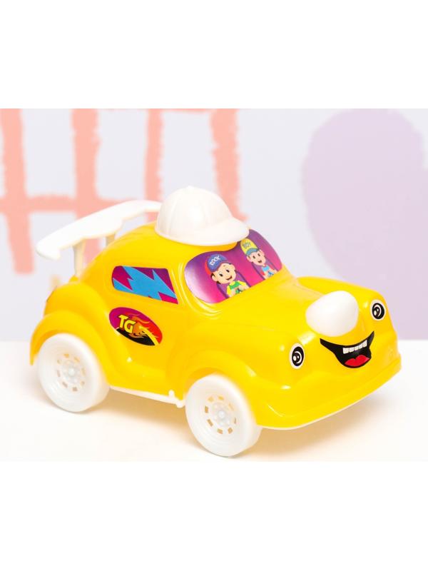 Машина пластмассовая 