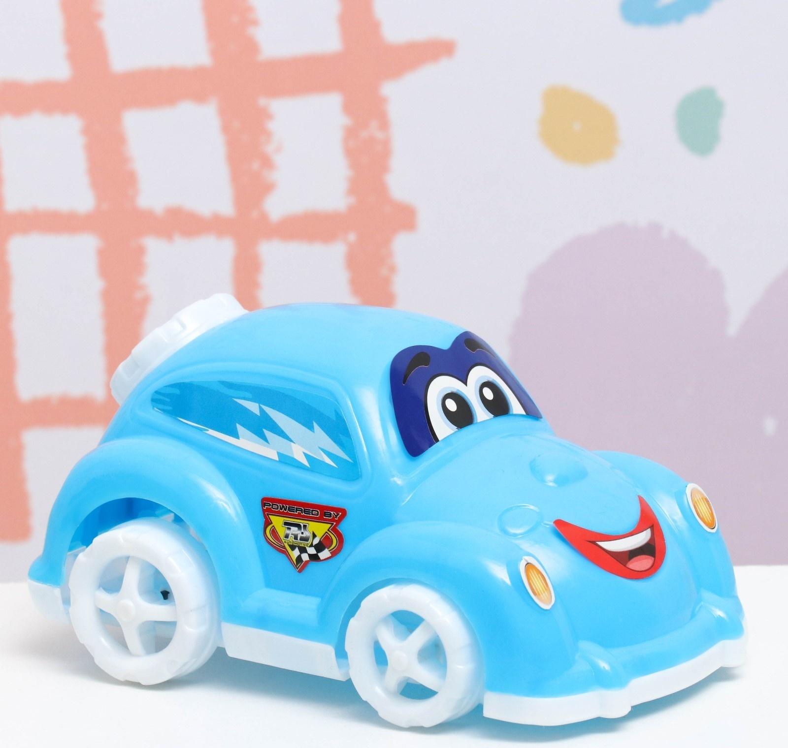 Машина пластмассовая 