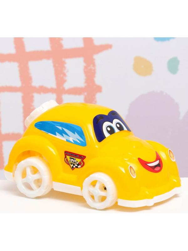 Машина пластмассовая 