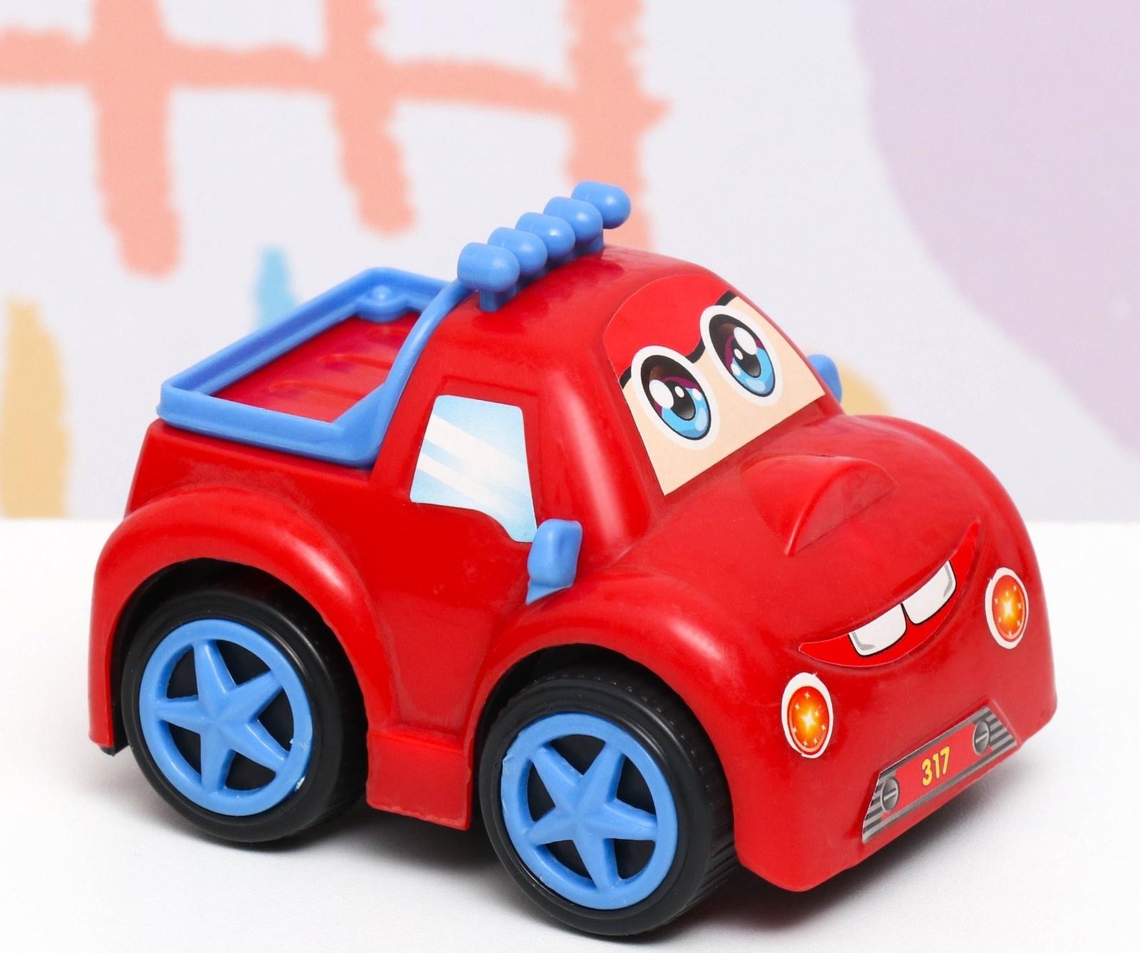 Машина пластмассовая 