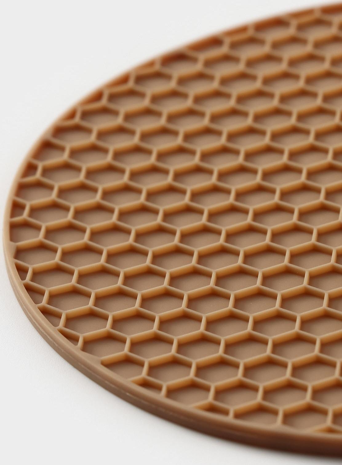 Коврик-подставка силиконовый под горячее, d=140 мм, толщина=3,5 мм, бежевый