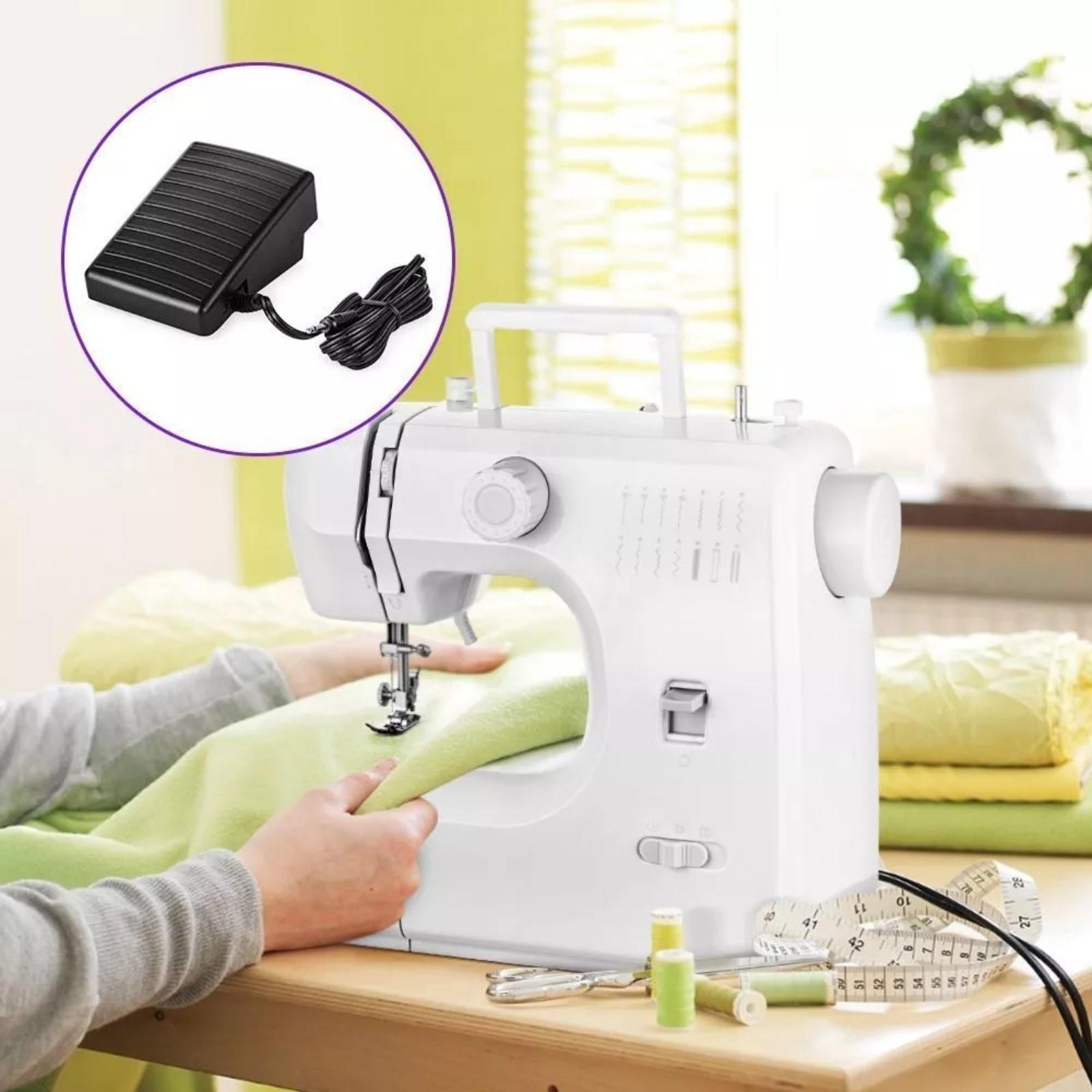 Швейная машина Kitfort КТ-6046, 24 Вт, 14 операций, полуавтомат, белая