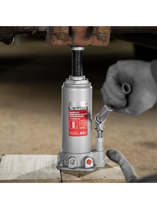 Домкрат гидравлический бутылочный, 8 т, высота подъема 230-457 мм Matrix
