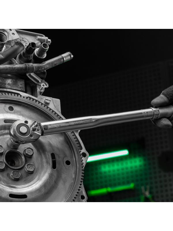 Ключ динамометрический, 28-210 Нм, 1/2, CrV, хромированный, быстрый сброс Stels