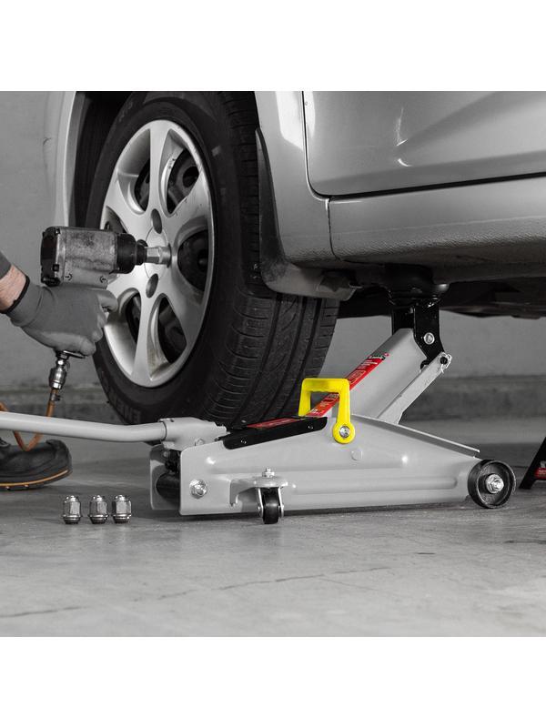 Домкрат гидравлический подкатной, 2 т, высота подъема 135-355 мм Matrix