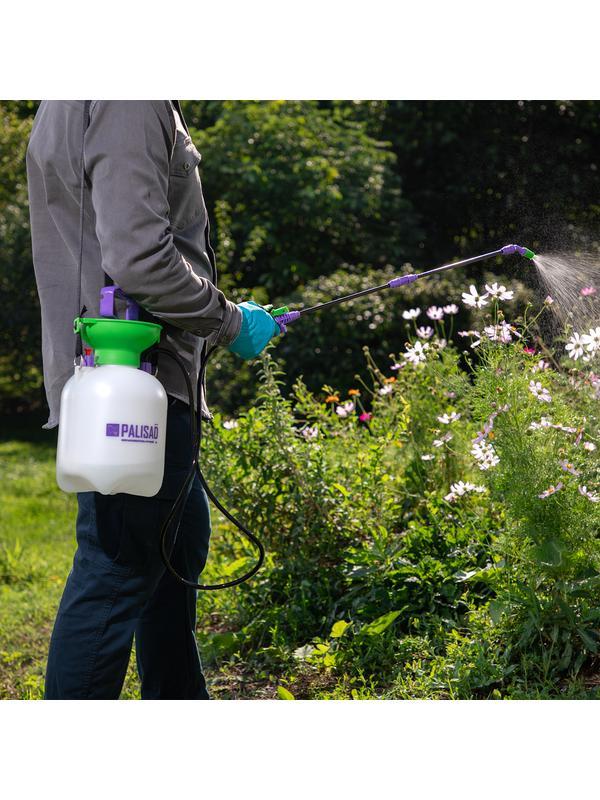 Опрыскиватель ручной с горловиной 3 л, с насосом, шлангом и разбрызгивателем Palisad
