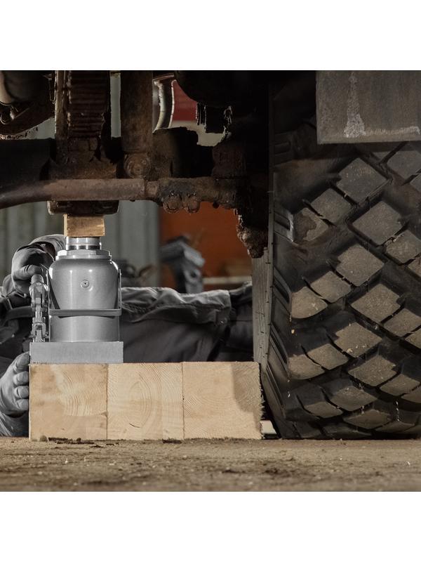 Домкрат гидравлический бутылочный, 30 т, h подъема 244-370 мм Matrix