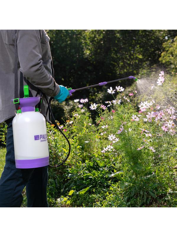 Опрыскиватель ручной усиленный с горловиной 5 л, с насосом, шлангом и разбрызгивателем Palisad