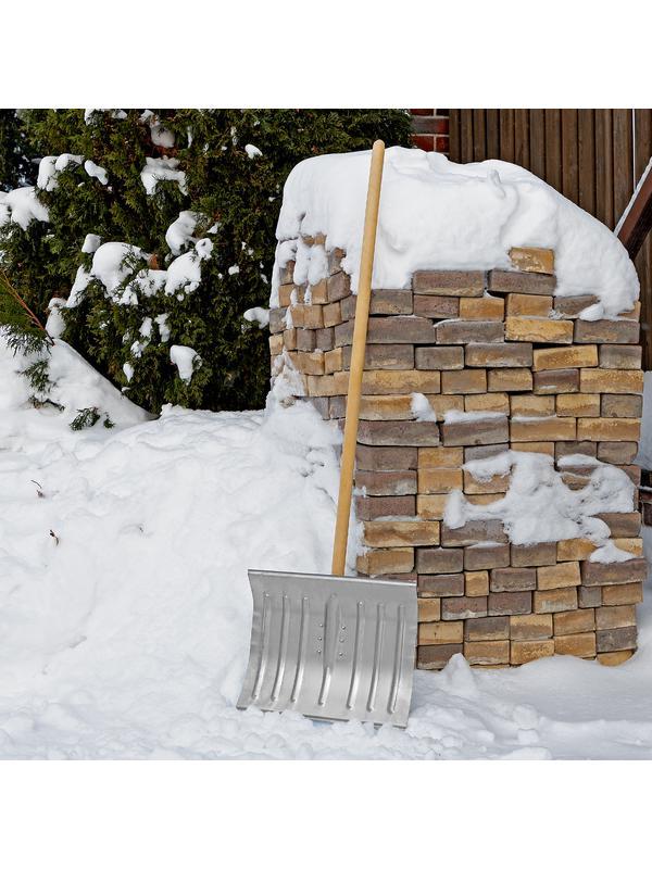 Лопата для уборки снега стальная оцинкованная, 430 х 370 х 1350 мм, деревянный черенок, Россия, Сибртех