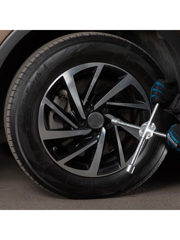 Ключ-крест баллонный, 17 х 19 х 21 х 22 мм, под квадрат 1/2, усиленный, с переходником на 1/2 Stels