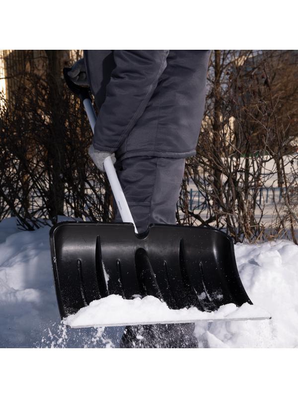 Лопата для уборки снега пластиковая, 530 х 375 х 1400 мм, алюминиевый черенок, Россия, Сибртех