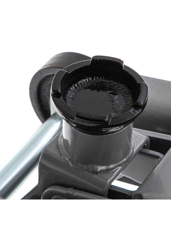 Домкрат гидравлический подкатной, 3 т, высота подъема 150-530 мм Matrix