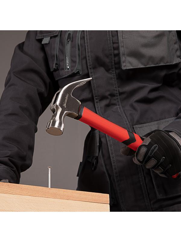 Молоток-гвоздодер, 450 г, боек c магнитом, фибергласовая обрезиненная рукоятка Matrix