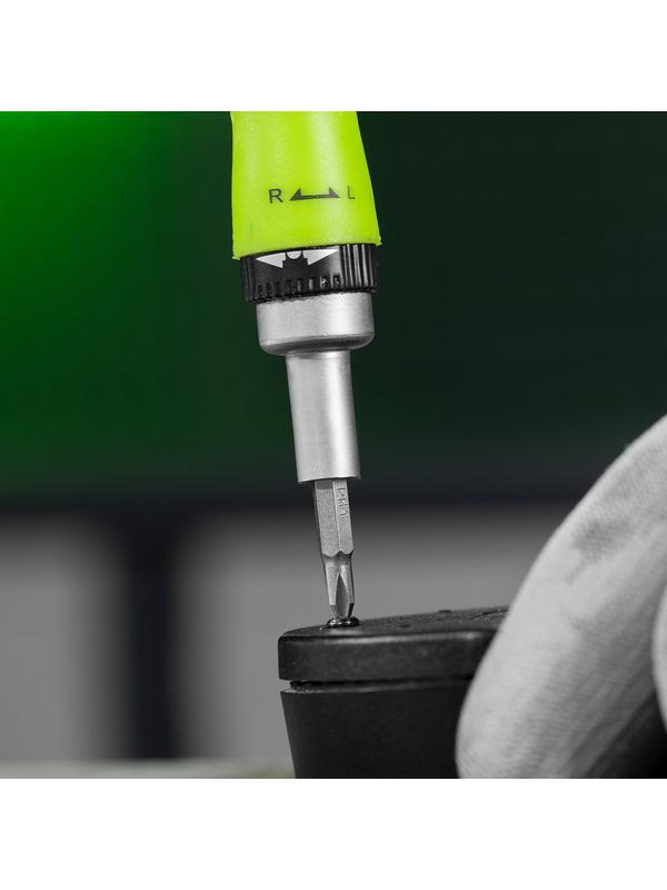 Отвертка реверсивная для точных работ с набором бит и торцевых головок, 32 предмета, CrV Сибртех