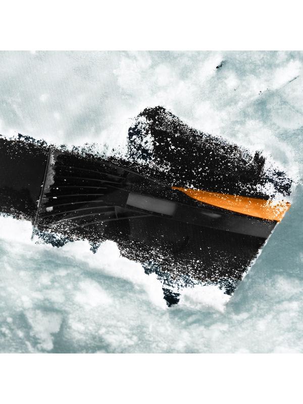 Щетка-сметка для снега со скребком, 530 мм Sparta Россия