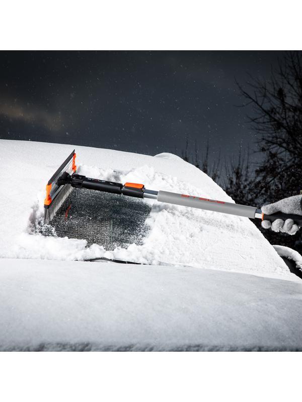 Щетка-сметка для снега со скребком и водосгоном, телескопическая, поворотная голова Stels