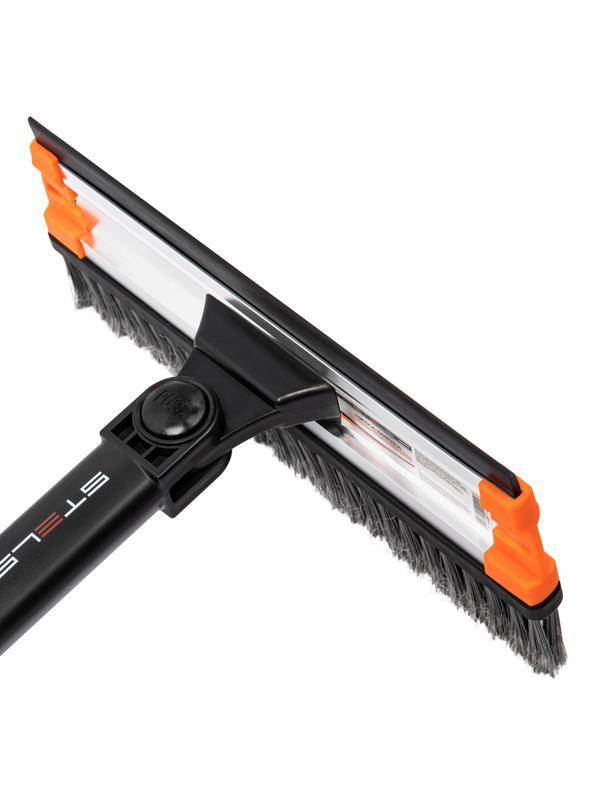 Щетка-сметка для снега со скребком и водосгоном, телескопическая, поворотная голова Stels