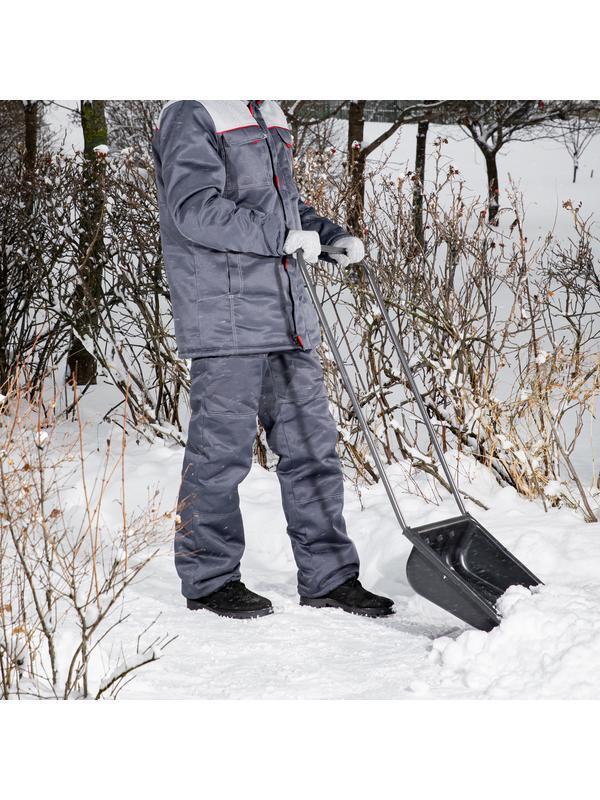Движок для уборки снега пластиковый, 570 х 470 х 1300 мм, стальная рукоятка, Россия Сибртех